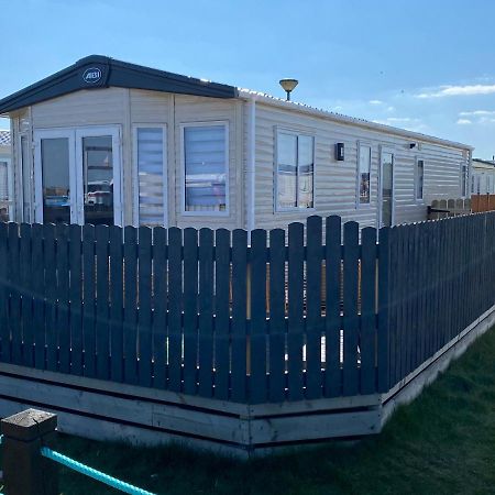 Beachfront Lodge, Lossiemouth Bay Exteriör bild