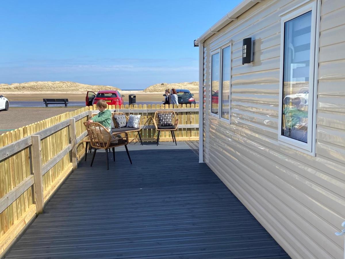 Beachfront Lodge, Lossiemouth Bay Exteriör bild