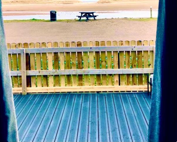 Beachfront Lodge, Lossiemouth Bay Exteriör bild