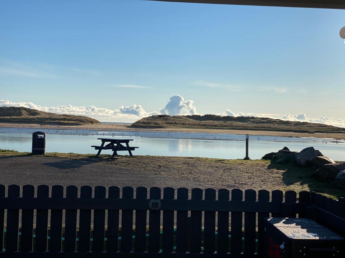 Beachfront Lodge, Lossiemouth Bay Exteriör bild